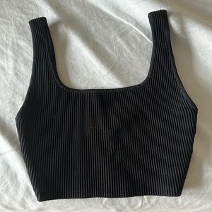 Babaton sculpt knit cropped tank XS black